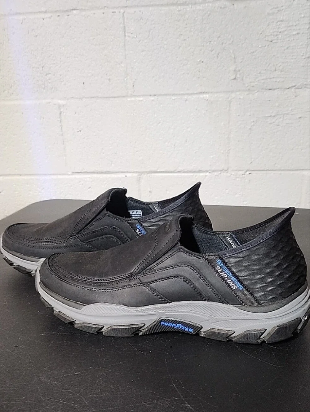 Skechers Men's Black Slip-On Casual Walking Loafers